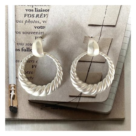 Oorbellen cirkel draai zilver