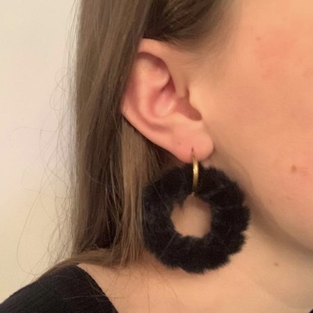 Oorbellen creool bont zwart